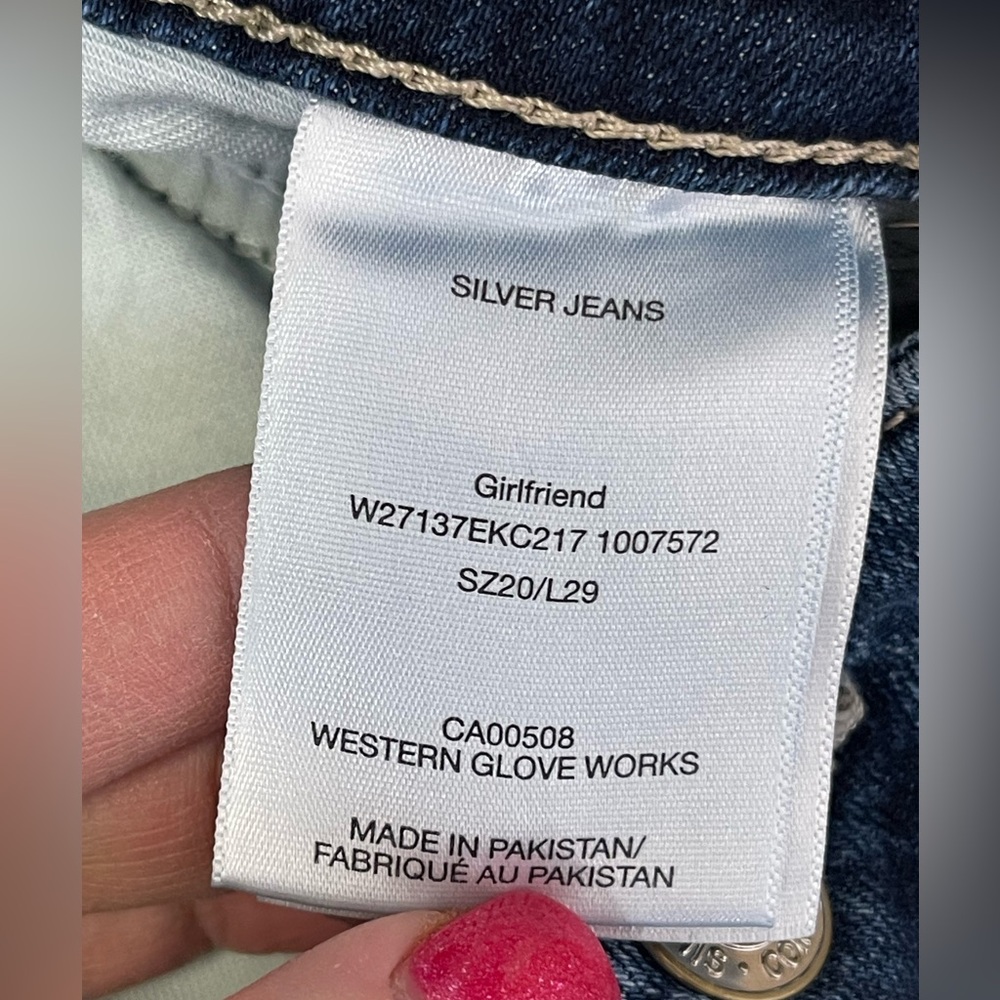 SILVER jeans sizeβ 20 Girlfriend Mid-Rise Slim Blue Jeans BEAUTIFUL π - Picture 10 of 12